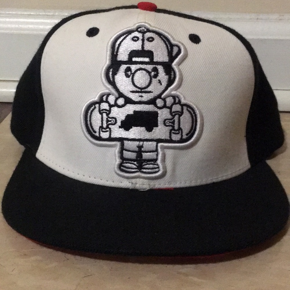 ✨Authentic ✨KIDS TRUK FIT SNAP HAT🧢